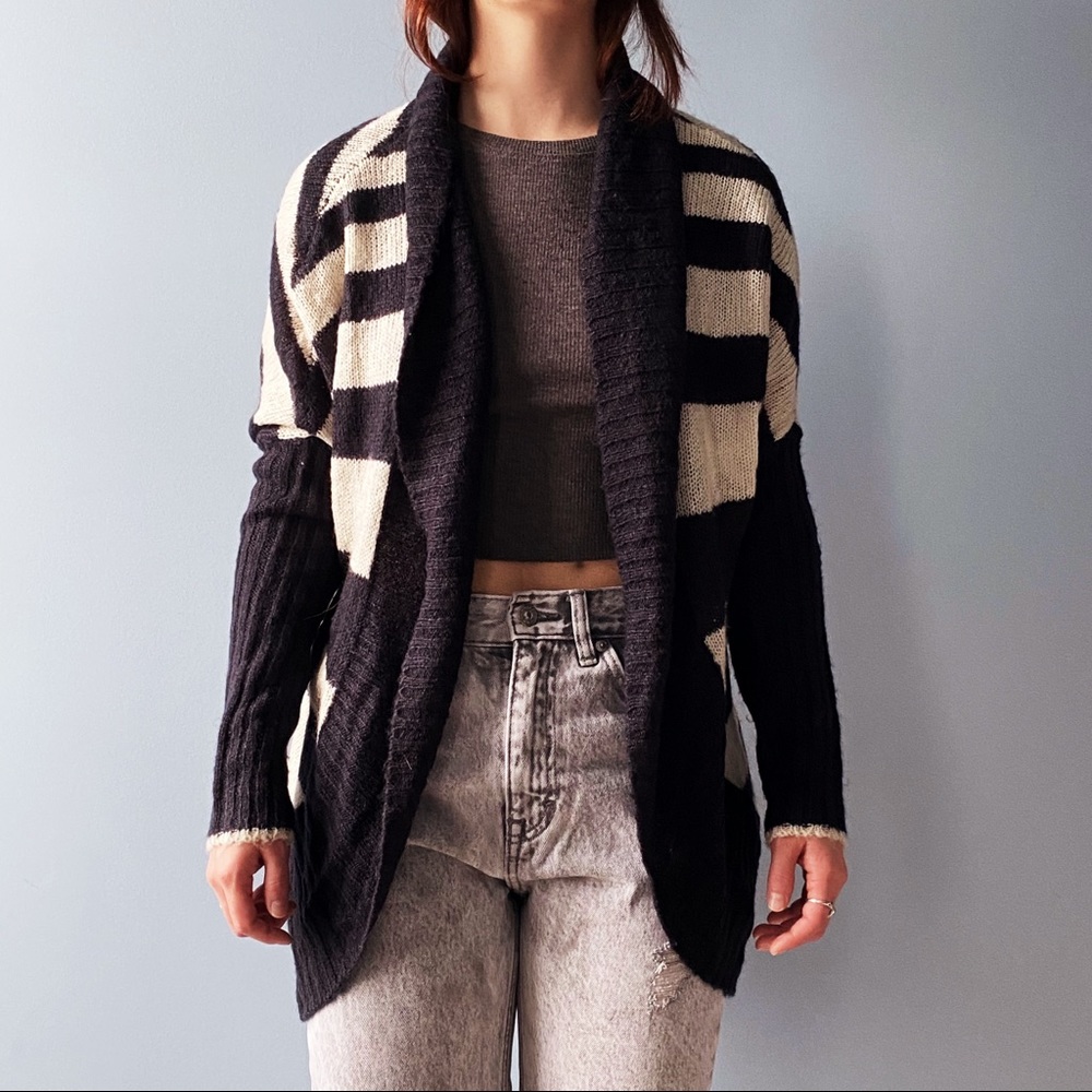 FRANCESCA’S Blue&white striped cardigan sweater